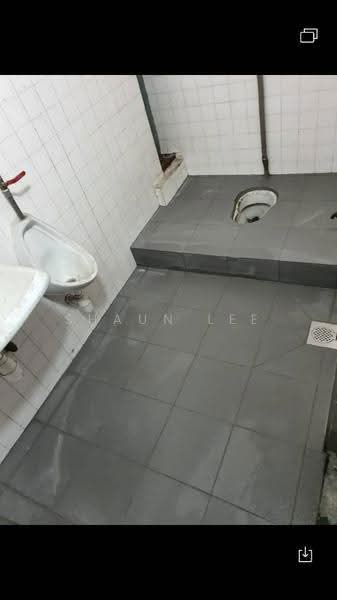 Terrace Factory for Rent in Balakong (Selangor) - Shaun Lee - Bathroom - PropertyGuru.com.my
