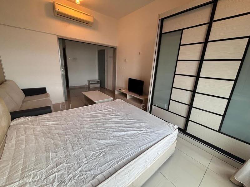 Kediaman Servis untuk Disewa di Southkey Mosaic - Li Lian Chew - Living Room - PropertyGuru.com.my