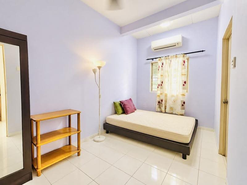 Terraced House for Sale in Taman Sungai Kapar Indah (Kapar) - Erin Yusof - Bedroom - PropertyGuru.com.my