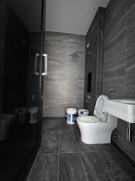 Semi-Detached House for Sale in Kulai (Johor) - Catherine Ong - Bathroom - PropertyGuru.com.my