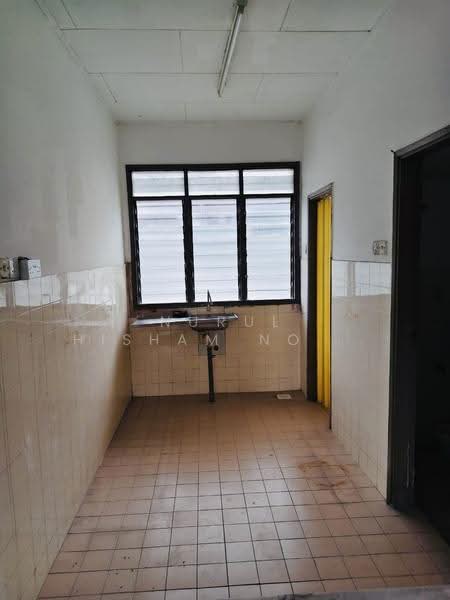 Apartment for Sale at Subang Perdana Goodyear Court 1 - Nurul Hisham Nordin - Kitchen - PropertyGuru.com.my