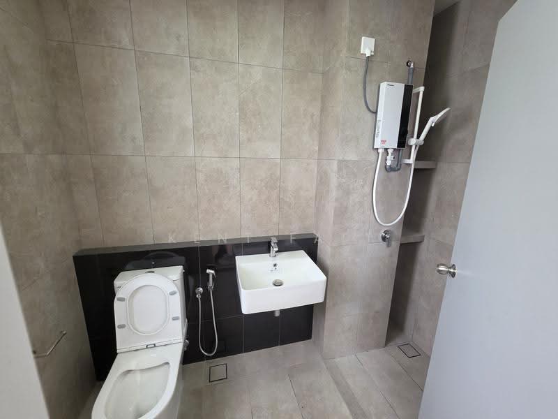 Rumah Teres 2-Tingkat untuk Disewa di Bandar Gamuda Cove (Dengkil) - Kent Fatt - Bathroom - PropertyGuru.com.my