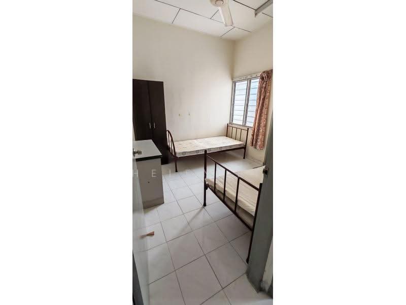 Rumah Teres 2-Tingkat untuk Disewa di Bukit Beruang (Bukit Baru) - Helen BF - Bedroom - PropertyGuru.com.my