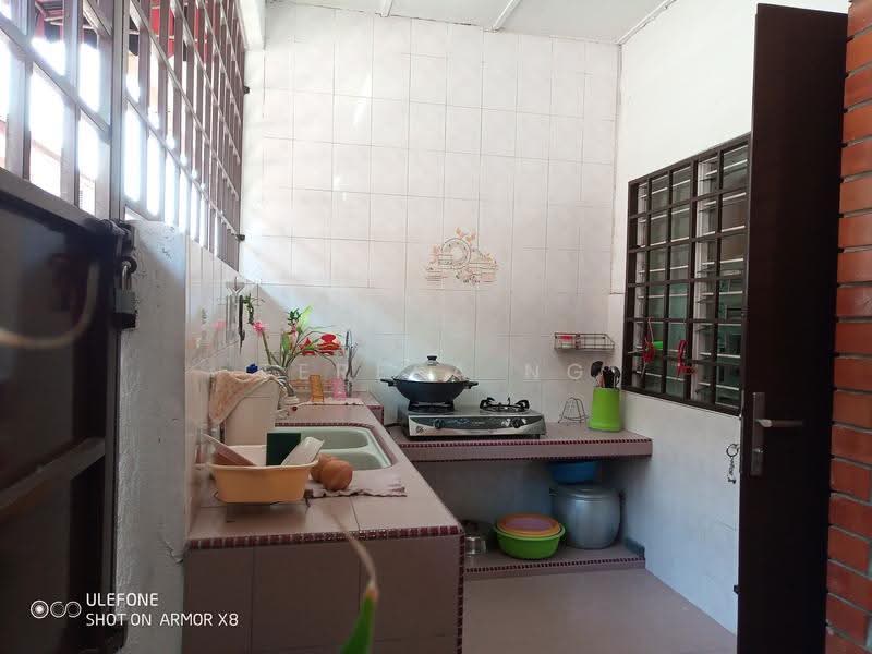 2-storey Terraced House for Sale in Sungai Long (Bandar Sungai Long) - Teresa Ng - Kitchen - PropertyGuru.com.my