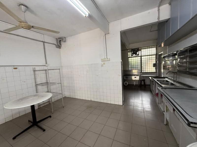 Shop for Rent in Sungai Ara (Penang) - Kelvin Ooi - Kitchen - PropertyGuru.com.my