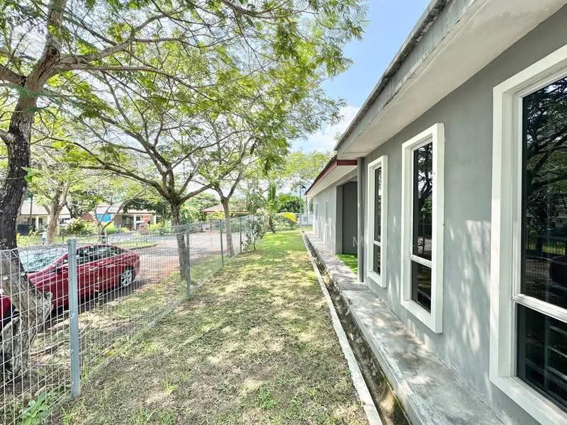 Rumah Banglo untuk Dijual di Seri Kembangan (Selangor) - DJULIA JAMAL - Exterior - PropertyGuru.com.my