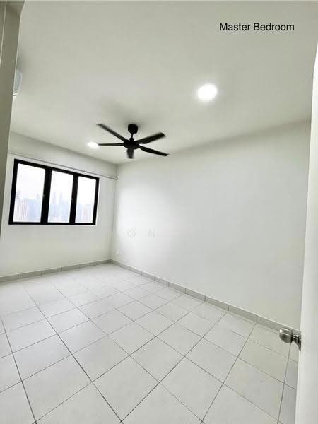 Pangsapuri untuk Disewa di Residensi Max - Kayson Wong - Master Bedroom - PropertyGuru.com.my