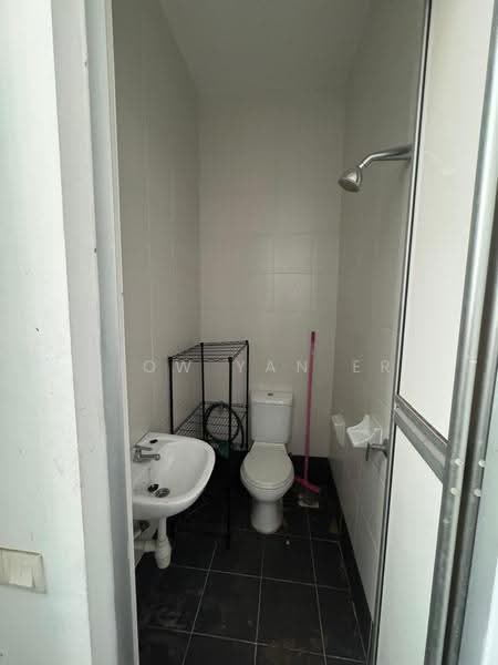 2-storey Terraced House for Sale in Setia Eco Cascadia (Tebrau) - Siow Yan Er - Bathroom - PropertyGuru.com.my
