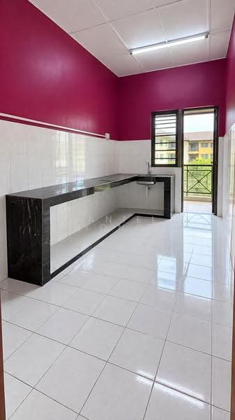 Apartment for Sale at Lily & Jasmine Apartment - Daniel Yong - Kitchen - PropertyGuru.com.my
