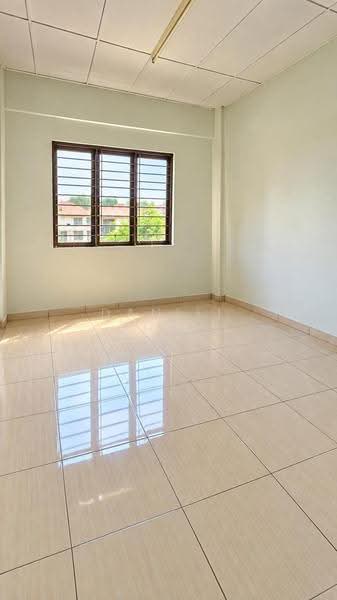 Apartment for Sale at Lily & Jasmine Apartment - Daniel Yong - Interior - PropertyGuru.com.my