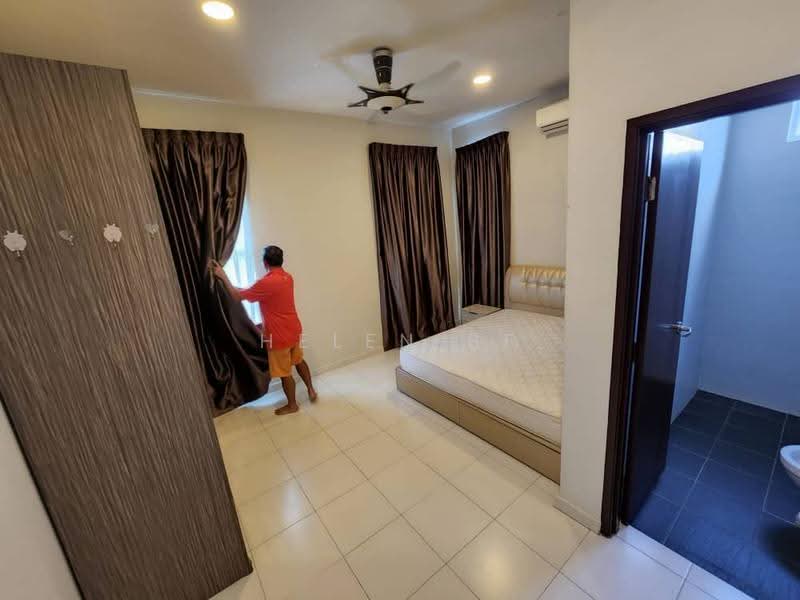 Rumah Berkembar untuk Dijual di Taman Klebang Utama (Klebang) - Helen BF - Bedroom - PropertyGuru.com.my