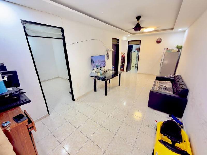 Pangsapuri untuk Dijual di Mentari Court - Yasmin Sulaiman - Living Room - PropertyGuru.com.my