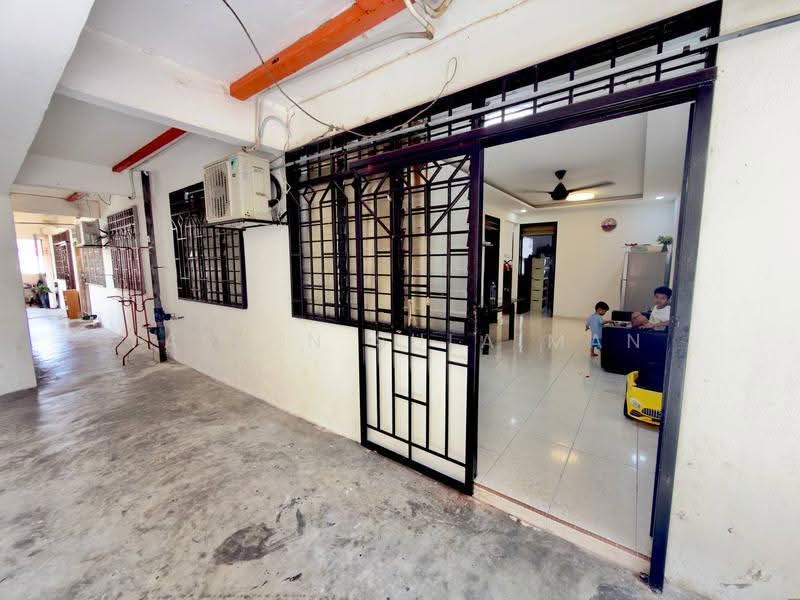 Pangsapuri untuk Dijual di Mentari Court - Yasmin Sulaiman - Living Room - PropertyGuru.com.my