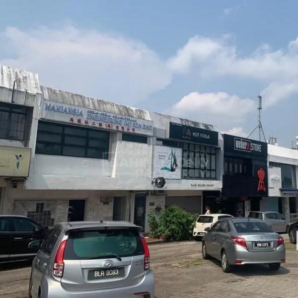 Shop / Office for Sale in SS17 (Subang Jaya) - Chin Pey Ling - Exterior - PropertyGuru.com.my