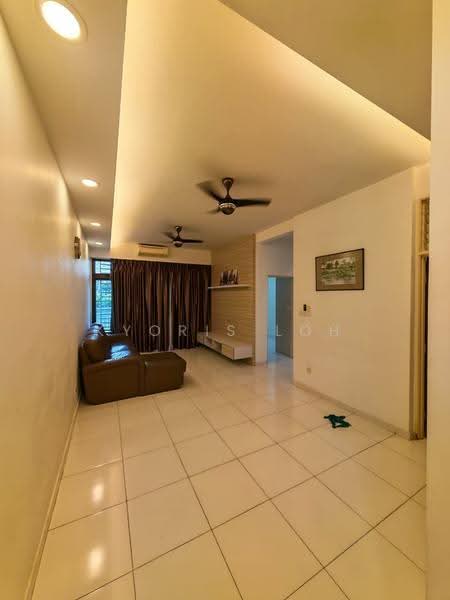 Kediaman Servis untuk Disewa di Sky Gardens Residences - Kyoris Loh - Living Room - PropertyGuru.com.my