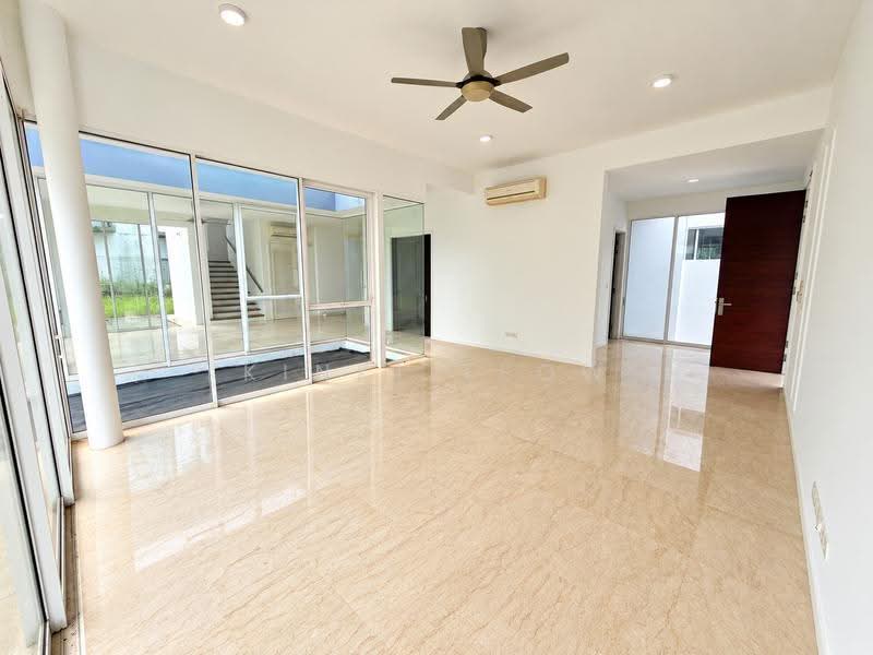 Semi-Detached House for Sale in East Ledang (Iskandar Puteri (Nusajaya)) - Kinki Teow - Living Room - PropertyGuru.com.my