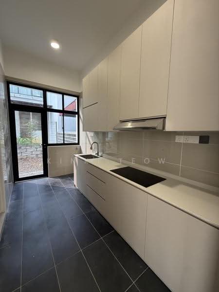 Semi-Detached House for Sale in East Ledang (Iskandar Puteri (Nusajaya)) - Kinki Teow - Kitchen - PropertyGuru.com.my