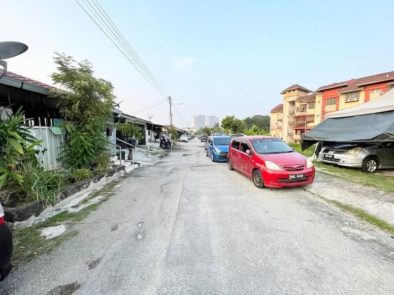 Rumah Teres 1-Tingkat untuk Dijual di Taman Cheras Perdana (Cheras) - Azean Wahab - PropertyGuru.com.my