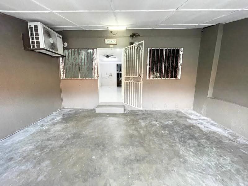 Rumah Teres 1-Tingkat untuk Dijual di Taman Cheras Perdana (Cheras) - Azean Wahab - Entrance - PropertyGuru.com.my