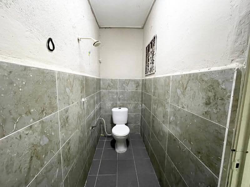 Rumah Teres 1-Tingkat untuk Dijual di Taman Cheras Perdana (Cheras) - Azean Wahab - Bathroom - PropertyGuru.com.my