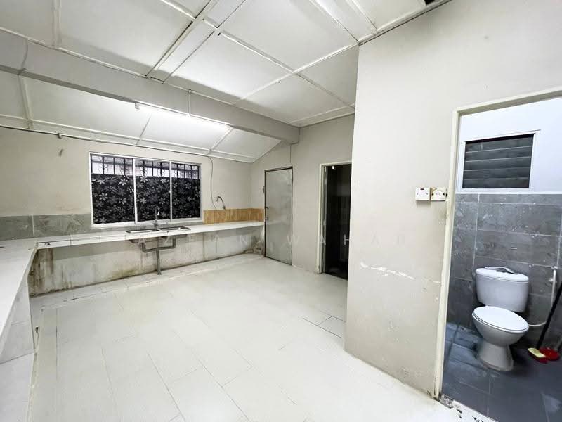 Rumah Teres 1-Tingkat untuk Dijual di Taman Cheras Perdana (Cheras) - Azean Wahab - Kitchen - PropertyGuru.com.my