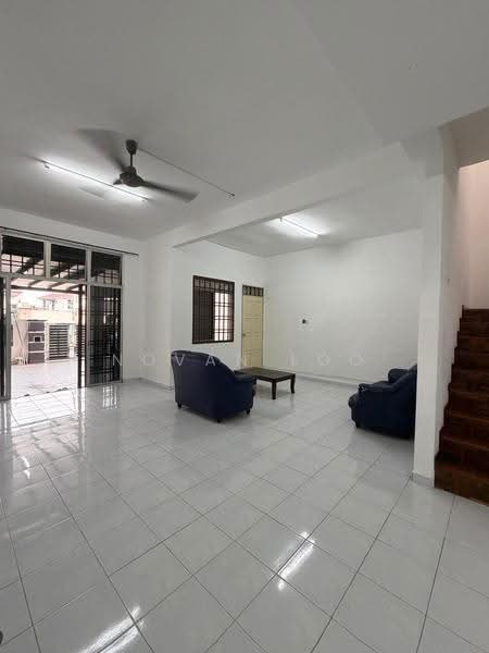 Rumah Teres 2-Tingkat untuk Disewa di Skudai (Johor) - Novan Loo - Living Room - PropertyGuru.com.my