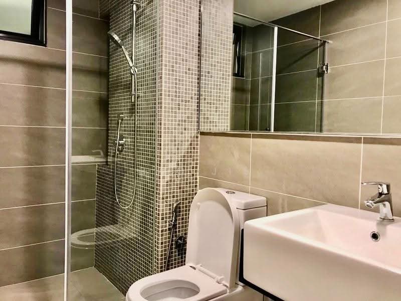 Service Residence for Sale at V Residence 2 @ Sunway Velocity - Bao Jie - Bathroom - PropertyGuru.com.my