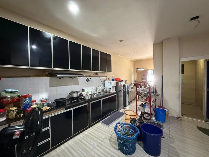 2-storey Terraced House for Sale in Taman Desa Jaya (Johor Bahru) - Ray Tung - Kitchen - PropertyGuru.com.my