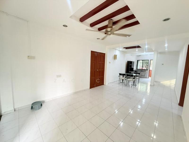 Apartment for Sale at Lily & Jasmine Apartment - Zack Chow - Living Room - PropertyGuru.com.my