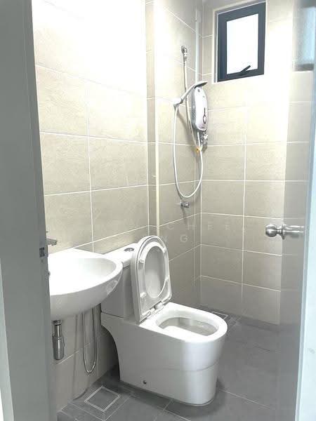 Kediaman Servis untuk Disewa di B11 Parkland Residence - Chin Chee Meng - Bathroom - PropertyGuru.com.my