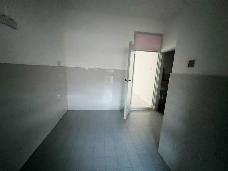 Rumah Teres 1-Tingkat untuk Dijual di Taman Johor Jaya (Johor Bahru) - Ee Fong Toh - PropertyGuru.com.my