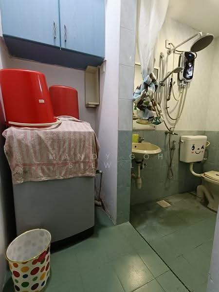 Rumah Teres 2-Tingkat untuk Dijual di Taman Johor Jaya (Johor Bahru) - Mandy Goh Siew Li - Bathroom - PropertyGuru.com.my
