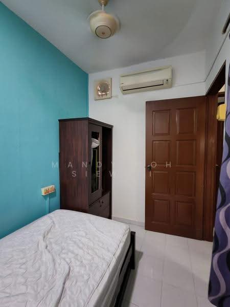 Rumah Teres 2-Tingkat untuk Dijual di Taman Johor Jaya (Johor Bahru) - Mandy Goh Siew Li - Bedroom - PropertyGuru.com.my