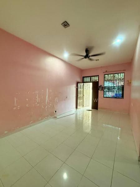 1-storey Terraced House for Rent in Seremban (Negeri Sembilan) - Tan Siew Leng - Living Room - PropertyGuru.com.my