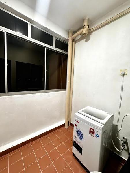 Apartment for Rent at Anggerik Villa 2 - Sya Rusli - Balcony - PropertyGuru.com.my
