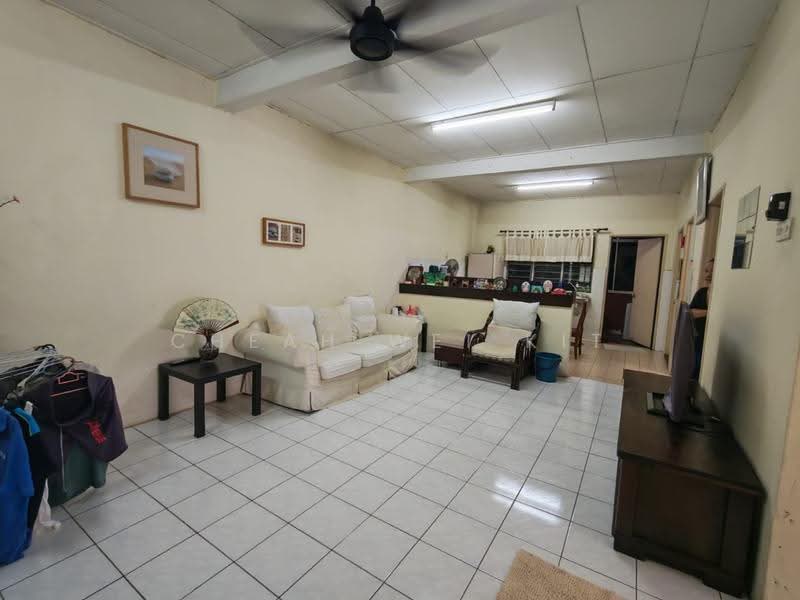 Rumah Bandar untuk Dijual di Bukit Rimau (Shah Alam) - Cheah Wei Kit - Living Room - PropertyGuru.com.my