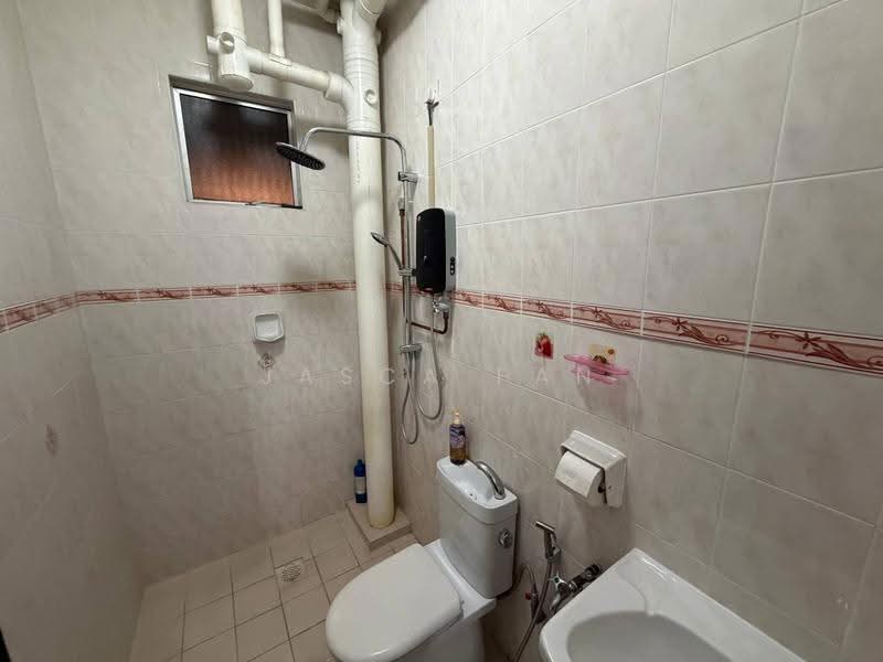 Apartment for Sale at Sri Akasia - Jasca Fan - Bathroom - PropertyGuru.com.my