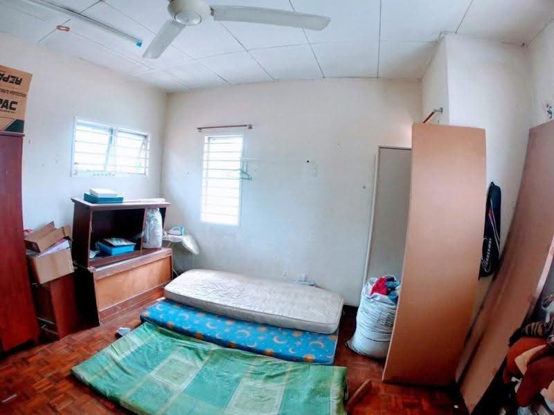 2.5-storey Terraced House for Sale in Taman Aman Putra (Puchong) - Rodhie . - Bedroom - PropertyGuru.com.my