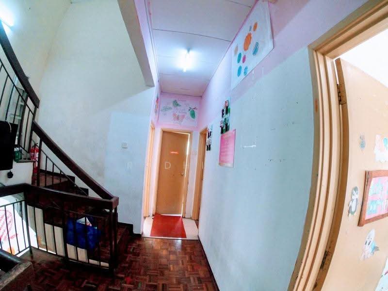 2.5-storey Terraced House for Sale in Taman Aman Putra (Puchong) - Rodhie . - Corridor - PropertyGuru.com.my