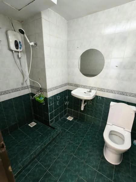 Apartment for Rent at Aster Court - Mandy Goh Siew Li - Bathroom - PropertyGuru.com.my
