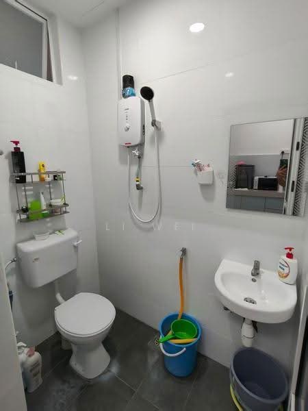 2-storey Terraced House for Rent in Taman Universiti (Skudai) - Li Wei - Bathroom - PropertyGuru.com.my