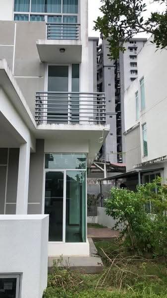 3-storey Terraced House for Sale in Gelugor (Penang) - Elynne Leong - Exterior - PropertyGuru.com.my