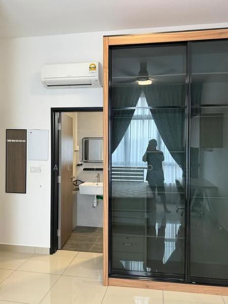 Kediaman Servis untuk Dijual di Twin Tower Residence - Calvin Wong - Bathroom - PropertyGuru.com.my