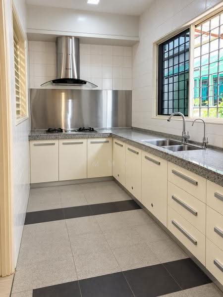 Semi-Detached House for Sale in Jalan Ipoh (Kuala Lumpur) - Cammy N - Kitchen - PropertyGuru.com.my