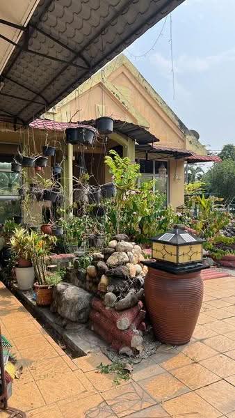 Rumah Banglo untuk Dijual di Desa Pinggiran Putra (Dengkil) - Yasmin Sulaiman - Exterior - PropertyGuru.com.my