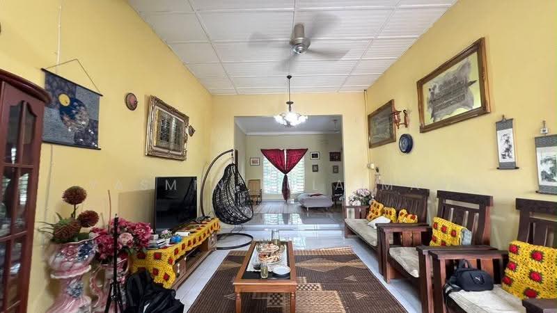 Rumah Banglo untuk Dijual di Desa Pinggiran Putra (Dengkil) - Yasmin Sulaiman - Living Room - PropertyGuru.com.my