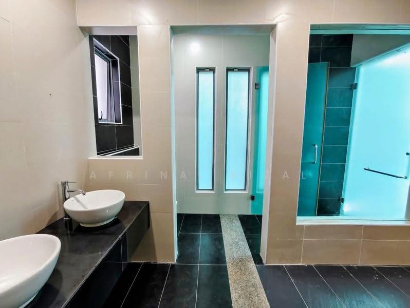 Rumah Berkembar untuk Dijual di D'Kayangan (Shah Alam) - Afrinal Rizal - PropertyGuru.com.my