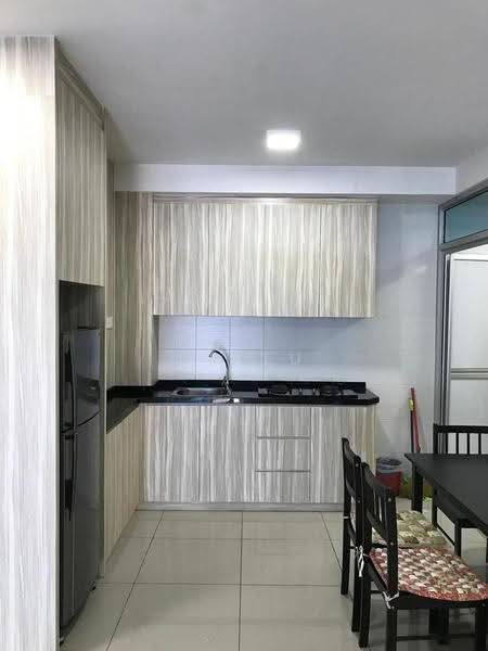 Kediaman Servis untuk Disewa di D'Ambience Residences (Pangsapuri Ikatan Flora) - Mr Lu - Kitchen - PropertyGuru.com.my