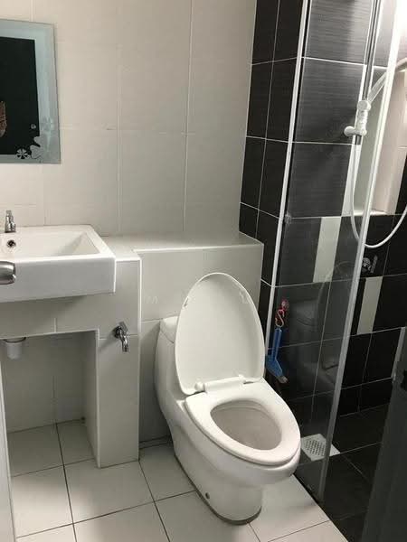 Kediaman Servis untuk Disewa di D'Ambience Residences (Pangsapuri Ikatan Flora) - Mr Lu - Bathroom - PropertyGuru.com.my