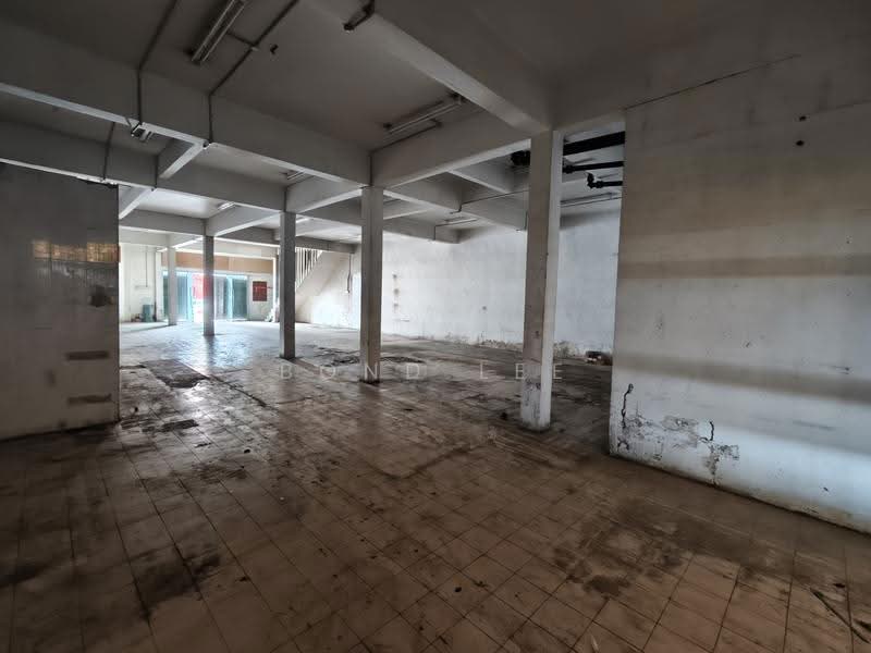 Factory for Rent in Kawasan Perusahaan Segambut (Segambut) - Bond Lee - Interior - PropertyGuru.com.my